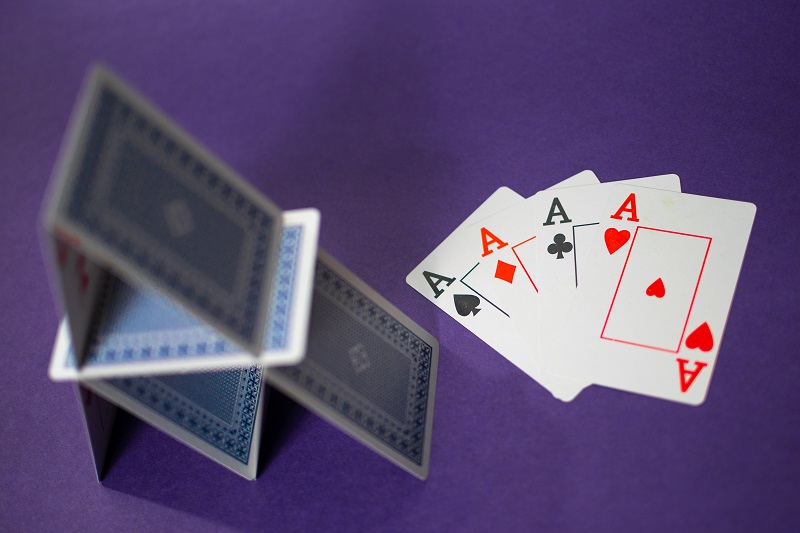 Sử dụng ba kỹ thuật tận dụng ưu điểm của vị trí trong Poker Texas Xếp Hạng